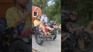 Miniature : Ils vivent en roulotte à vélo, les cyclo-nomades