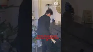 Miniature : Snoop Dog au piano debout