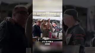 Miniature : Daytona's Hottest Bartender: Fans Travel 10 Hours for Her!