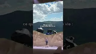 Miniature : Moi qui montre ce que j’aime dans la vie 😍