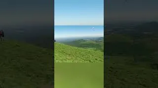 Miniature : Vue magnifique sur le Puy de Pariou et ses moutons ! 🐑⛰️ #shorts