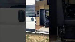 Miniature : Notre Peugeot boxer L4H2 aménagé pour 6 personnes plus d’infos sur notre chaîne YouTube Jill et clem