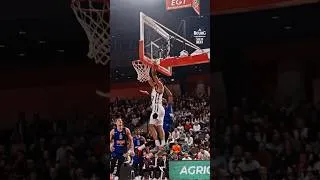 Miniature : Thank you Ricky Lindo Jr 🙏 We enjoyed all your dunks and blocks 🔥 #basketballshorts