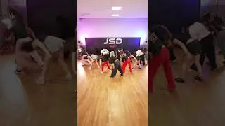 Miniature : #jsdstudio #dance #coursdedanse #jsd #badbunny #lieusaint #streetgirly #goodvibee