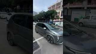 Miniature : Les Voitures Électriques qu'on Croise aux Feux à Shenzhen : Découverte des EV Chinoises