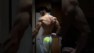 Miniature : Muscler son dos sans materiel