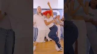 Miniature : #heyjago #pocolee #collabclass #naija #afrodance #jsdstudio #duo dc @SayRahchips @julienmoraux