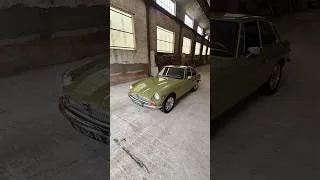 Miniature : MGB GT la meilleure voiture pour débuter en collection ?!