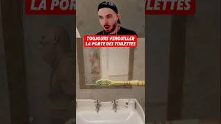 Miniature : Toujours verouiller la porte des Toilettes...