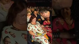 Miniature : Jarry n'en revient pas ! Deux fans en pyjama à son effigie 🤣 #jarry #drôle