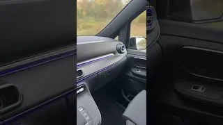 Miniature : Vibration au niveau de la boîte à gants. Mercedes classe V 2025 livrer lundi. ￼￼