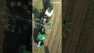 Miniature : 😲 KRONE Swadro BaleTrain TC 880 Pro : premiers tours de roue en France ! 🇫🇷