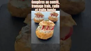 Miniature : Gougères au comté , truite fumée, fromage frais et radis