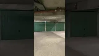 Miniature : Garage à vendre avec l'appartement