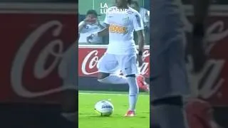 Miniature : Neymar le meilleur dribbleur de l’histoire ? 🇧🇷👀 #neymar #football #barca #santos