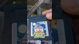 Miniature : Du JAMAIS VU sur Game Boy Color : l’étiquette Pokémon à l'envers ! 🤯 #Dinguerie