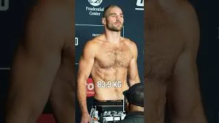 Miniature : 83,9 kg pour Sean Strickland ! ⚖️✅ #UFC328
