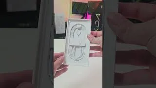 Miniature : 📦 ASMR unboxing iPhone 17e noir : le test complet arrive bientôt #Apple #iPhone17e #ASMR