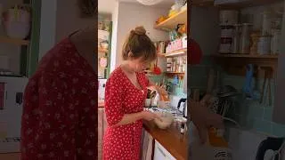 Miniature : Brocante, balade, chantilly au karité, aquarelle 🍓🌞💗 #frenchvlog #dailyvlog #vlogfr