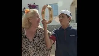 Miniature : Ses parents sont absents le jour où il quitte son école pour toujours