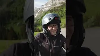 Miniature : 🏔️ Furka – Les Alpes Suisses à moto 🏍️ #Shorts