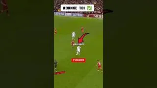 Miniature : 😱Ne JAMAIS laisser cet ESPACE à Cristiano Ronaldo ! 😱🔥 #footballshorts #foot #football #viralshort