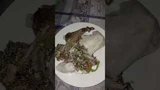Miniature : Saveurs du Bénin : Akassa avec des légumes et du poisson
