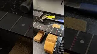 Miniature : Travail sur mon prochain kit, les frettes!!!