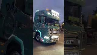 Miniature : Cette couleur est RARE ! 💎🚛 DAF Turquoise  Le bijou du Mans
