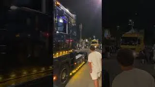Miniature : Ayrton Senna est Éternel 🇧🇷🏎️ L'hommage vibrant de Renault Trucks