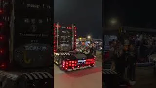 Miniature : Le Darth Vader des Camions  🖤🚛 Scania Torpedo Noir Terrifiant !