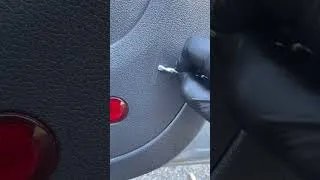 Miniature : Une astuce incroyable pour ta voiture ! #voiture #automobile #tips #bonplan #action