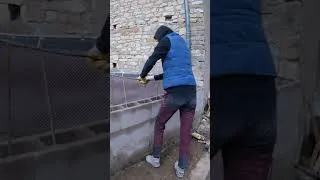Miniature : Construire un Mur de Soutènement en 60 Secondes !#MurDeSoutènement #Maçonnerie  #Rénovation