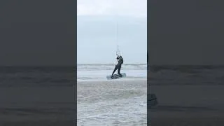 Miniature : Un backroll transition clean en kitesurf