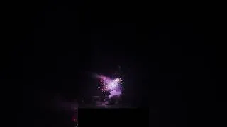 Miniature : Val d'Oust. Le feu d'artifice illumine le ciel
