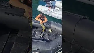 Miniature : Marie fait ses courses au fond de la marina ! #sailinglife #boatlife