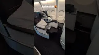 Miniature : @KLM franchement une cabine #business aussi vieille et inconfortable ! 🤬#luxury not !!!