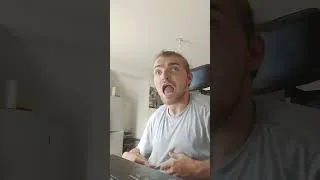 Miniature : J'AI QUEL ÂGE #humour #humoristefrancais #doublagefrancais #live #comediedramatique