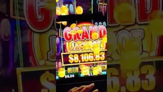 Miniature : J’ai gagné le GRAND JACKPOT au CASINO de MTL à ma première machine et premier 20$ de la soirée🤯🤩