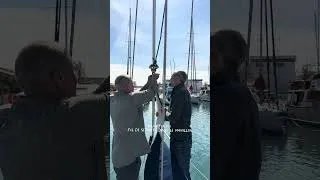 Miniature : On aide nos voisins de ponton à remettre leur génois tout neuf! #voilier