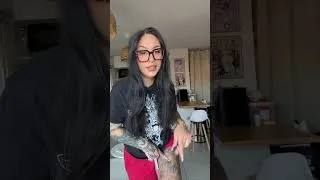 Miniature : la douleur de certains tattoos 🤡#tatouage #tattooedgirl #tattoolover #alternativegirl