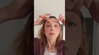Miniature : Massage du visage I Astuces pour atténuer la ride du lion