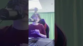 Miniature : [VERTICAL] Speak 9 H Morning