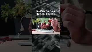 Miniature : Un mec qui se bat contre des vis et qui soude très mal pendant 1 minute 34 #électronique #soudure