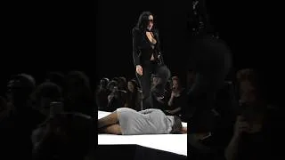 Miniature : CHARLI XCX: DO YOU KNOW TORSO? #shorts