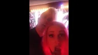 Miniature : Icon for hire Shawn took my phone on stage 😍