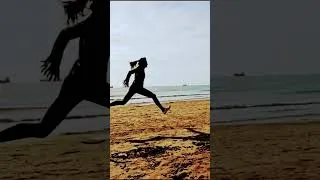 Miniature : Beach triple jump