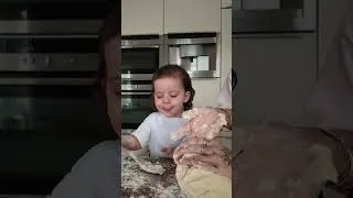 Miniature : Fait de la pâte à sel avec Ely 🥹🤍