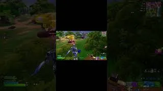 Miniature : Le COMBO le plus CHEATÉ de Fortnite ! 😱 (Tails + Mega Man)