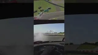 Miniature : WHAT'S THAT 😱🥶  #pesc #qualif #iracing #porsche #simracing #simulation